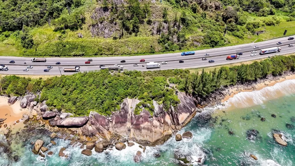 Feriado da Paixão de Cristo deve levar mais de 1 milhão de veículos às rodovias de SC