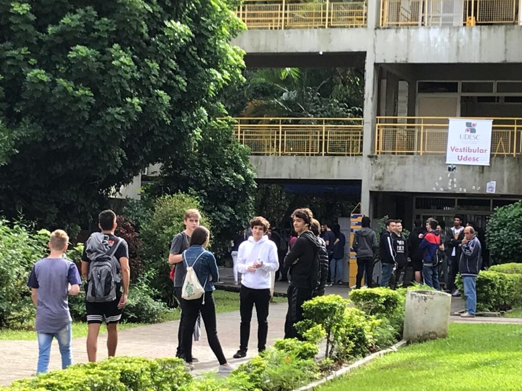 Udesc abre 1,1 mil vagas para Vestibular de Inverno 2026