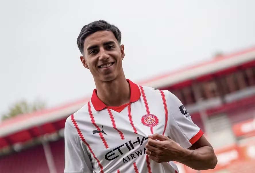 Zagueiro Vitor Reis é convocado por Ancelotti para amistoso da Seleção