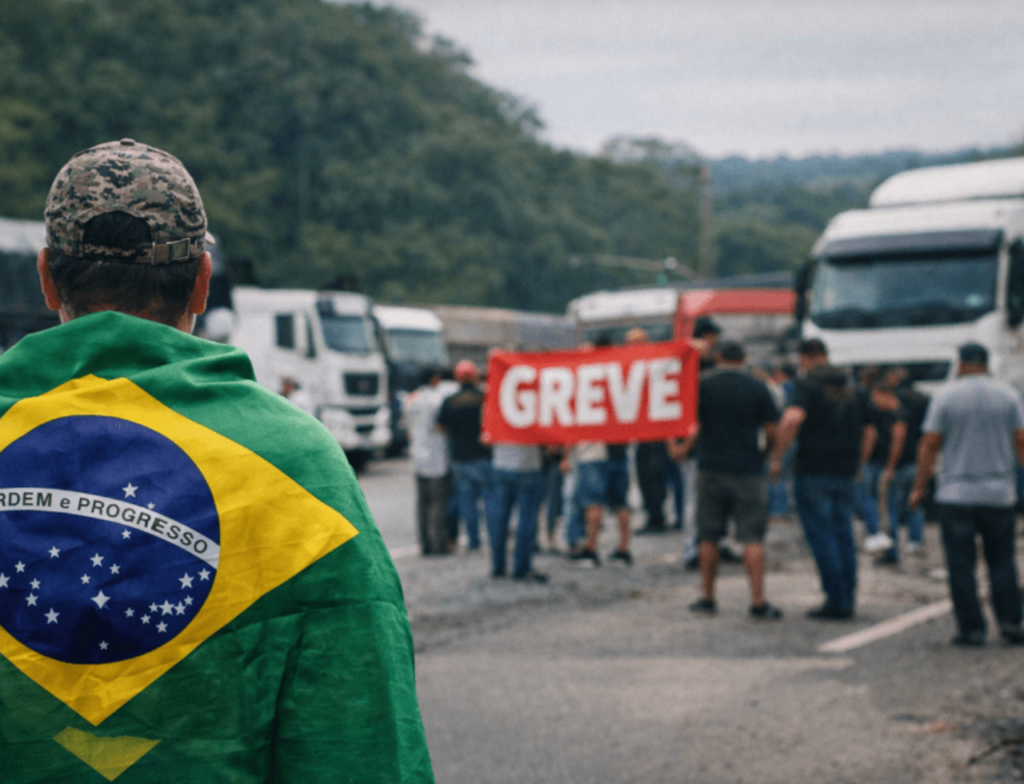 Caminhoneiros autônomos anunciam paralisação em Itajaí