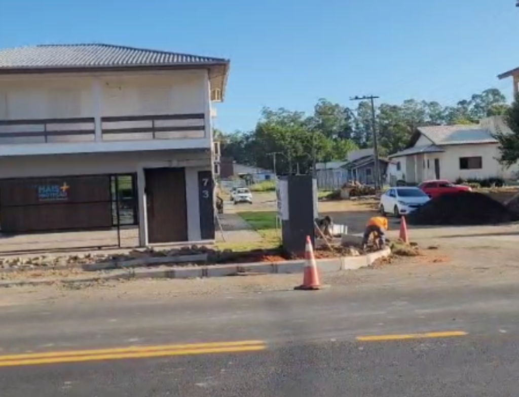 Obras na Rua Pedro Daltóe de Criciúma devem ser concluídas até final de maio