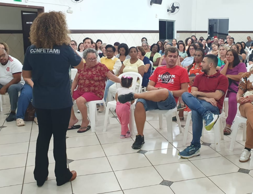 Servidores de Criciúma definem pauta de reivindicações em assembleia