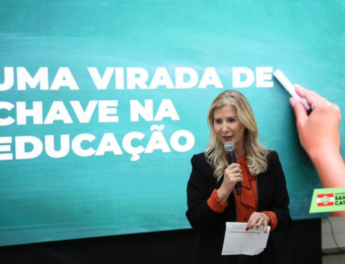 Governo de SC envia à Alesc projeto para rever salários de professores