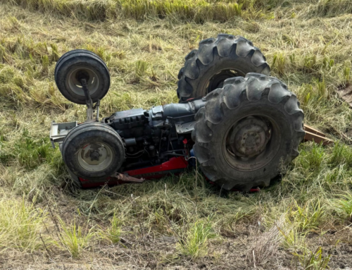 Idoso morre após tombamento de trator em Forquilhinha