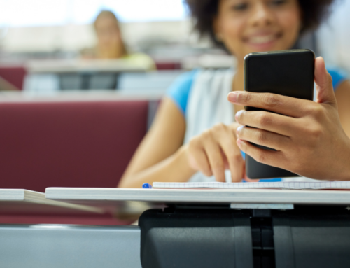 Geovana diz que Wi-Fi nas escolas de Criciúma deve ser normalizado