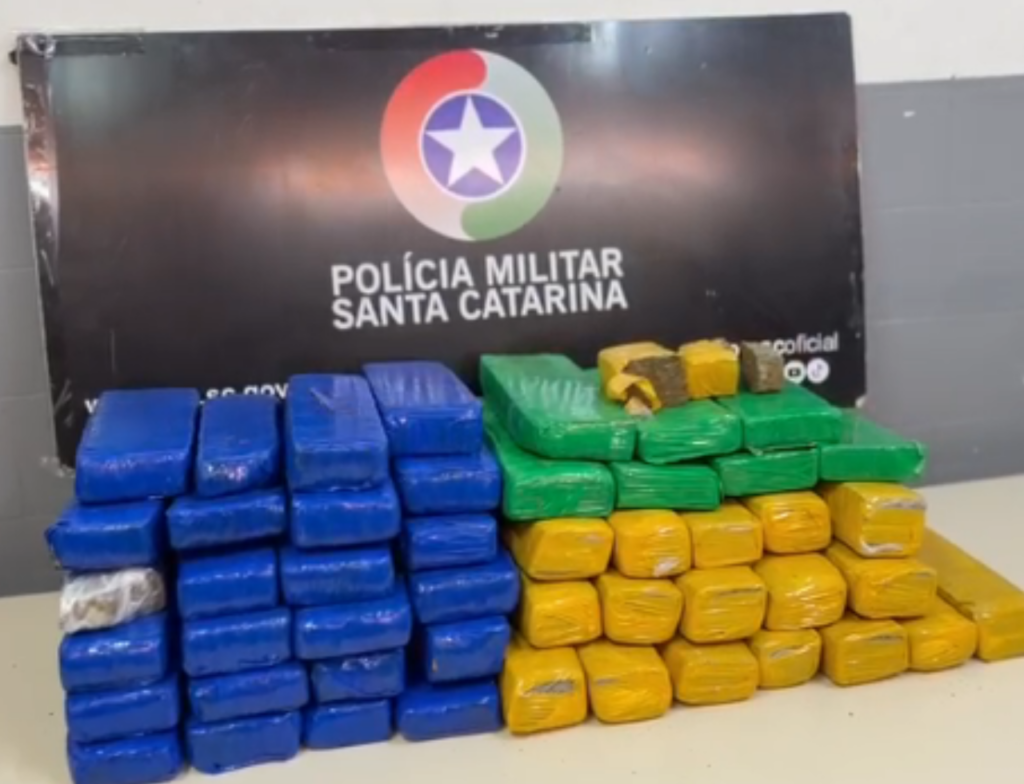 PM apreende 40 kg de maconha e prende mulher em Criciúma