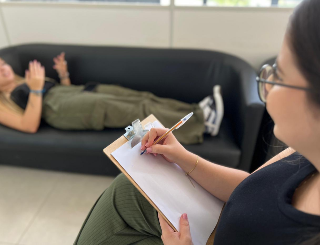 Projeto MoviMENTE reduz filas de espera pela metade em Içara