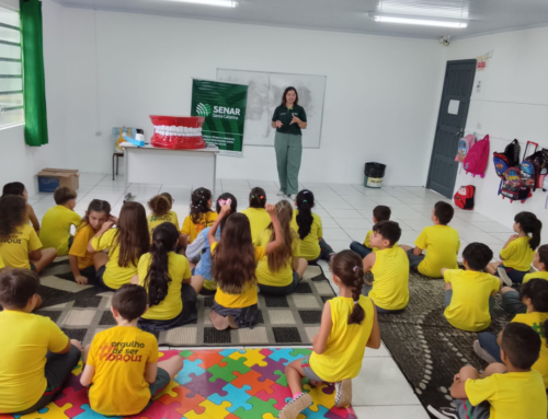 Escola de Sombrio recebe ação de saúde bucal para alunos
