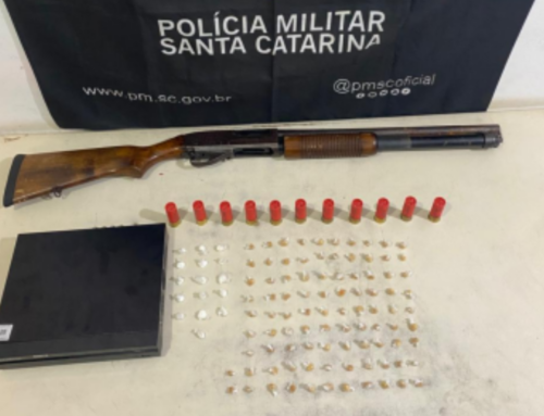 Homem é preso com drogas e arma em Araranguá