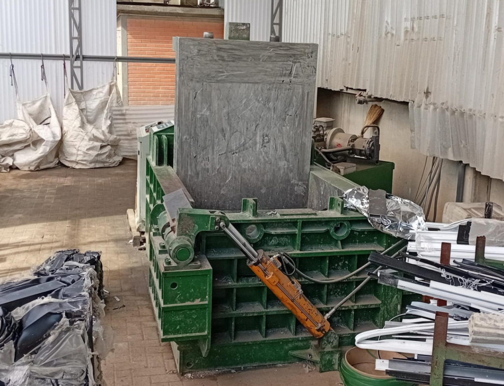 Trabalhador morre após ficar preso em prensa em Urussanga