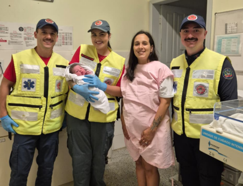 Bombeiros realizam parto emergencial dentro de carro em Içara