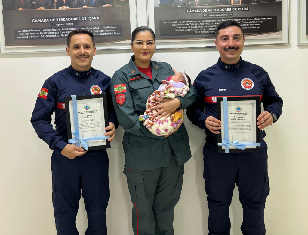 Bombeiros de Içara recebem Moção de Aplausos após parto emergencial