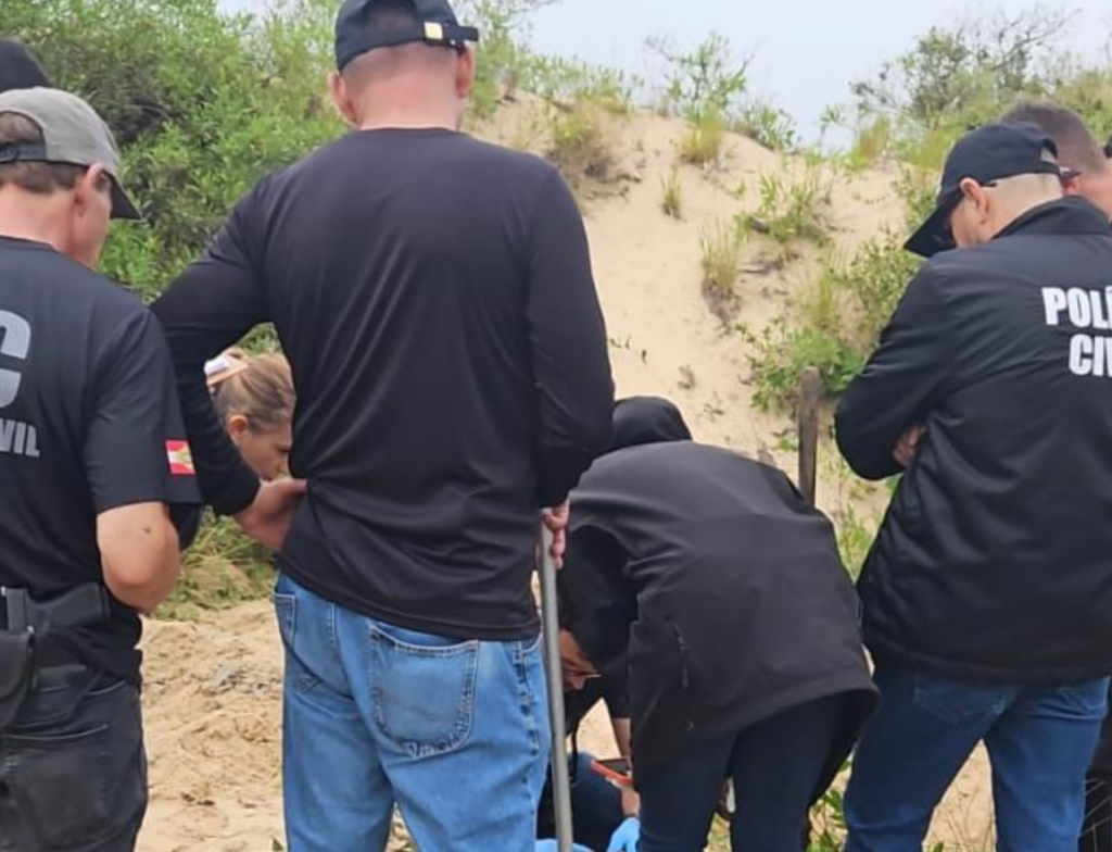 Corpo é encontrado em dunas e pode ser de adolescente desaparecida