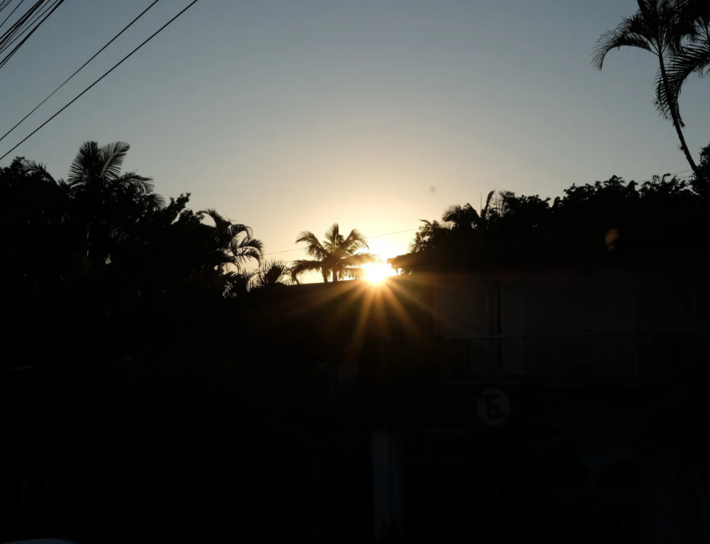 Calor predomina e temporais isolados podem ocorrer em SC