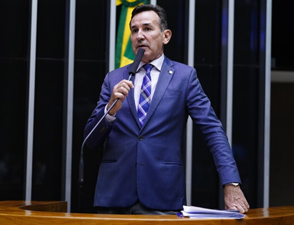 Deputado propõe tornozeleira eletrônica para agressores de mulheres