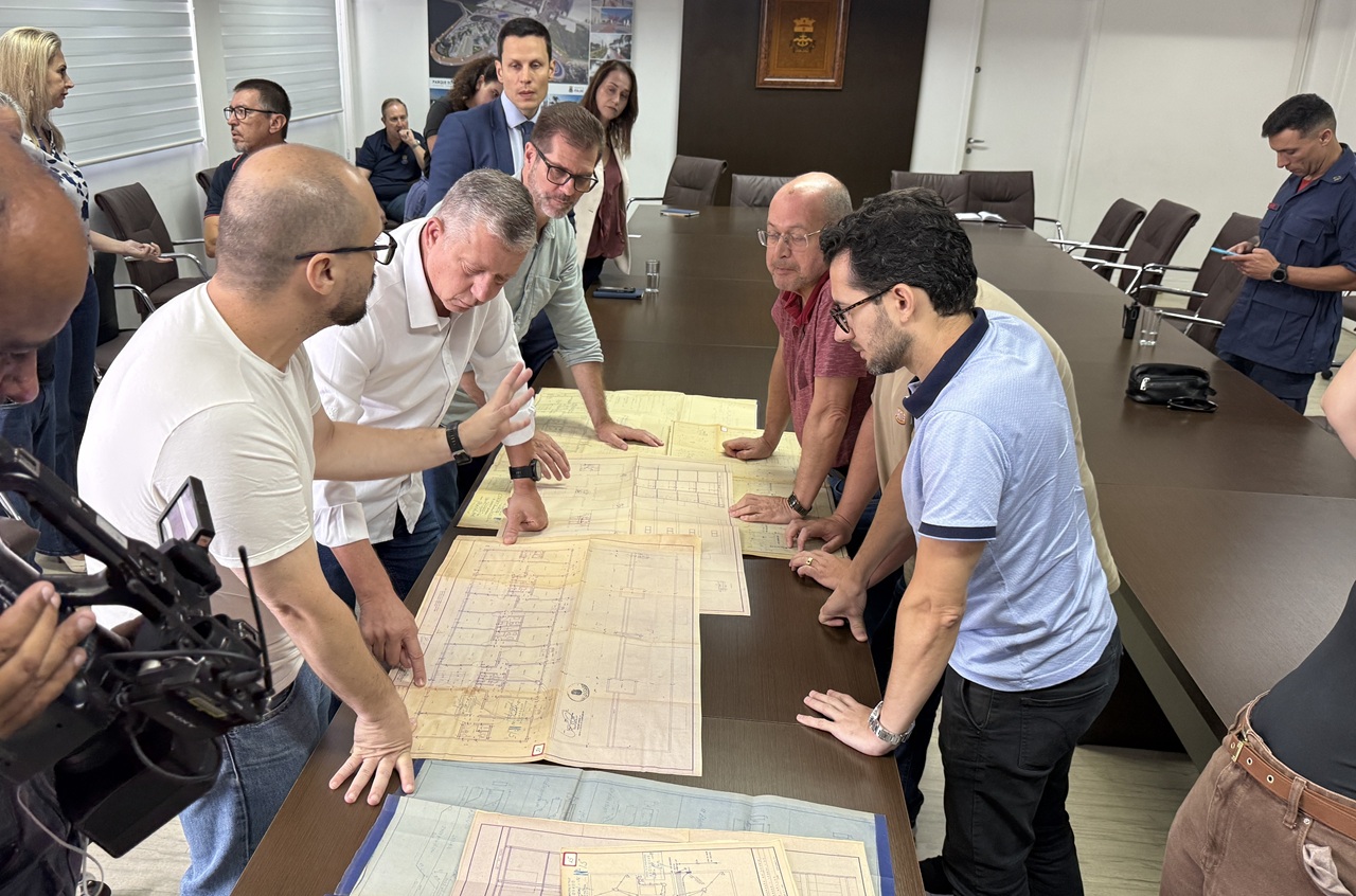 Medidas imediatas são tomadas após abalo estrutural em prédio no Centro de Itajaí