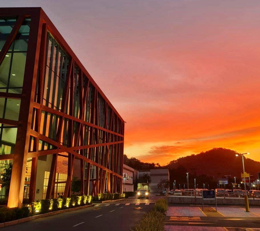 Mulher é presa após tentar furtar R$ 50 mil em mercadorias de loja de Shopping em Blumenau