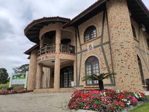 Vereador de Brusque é condenado por falsidade ideológica e uso de documento falso