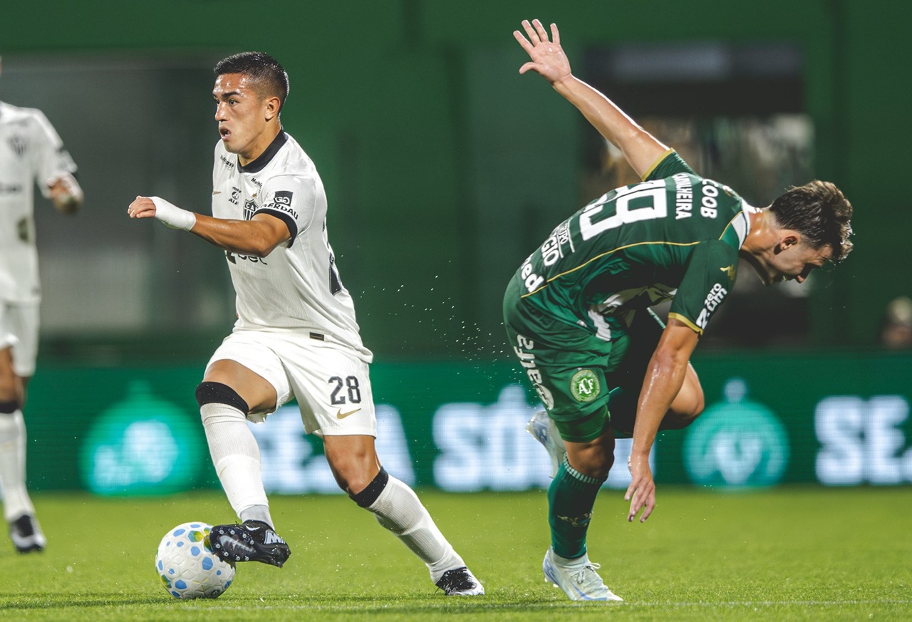Chapecoense é goleada pelo Atlético-MG na Arena Condá pelo Brasileirão