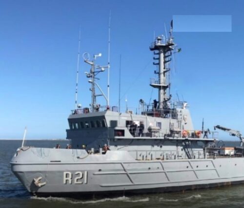 Navio da Marinha abre para visitação durante festividades em São Francisco do Sul