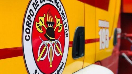 Acidente entre carro e moto deixa dois feridos na BR-282