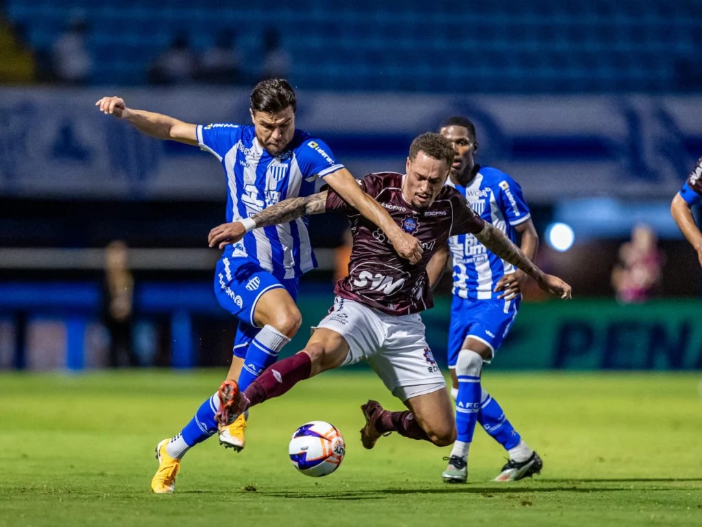 Avaí vence o Caxias por 1 a 0 na Ressacada
