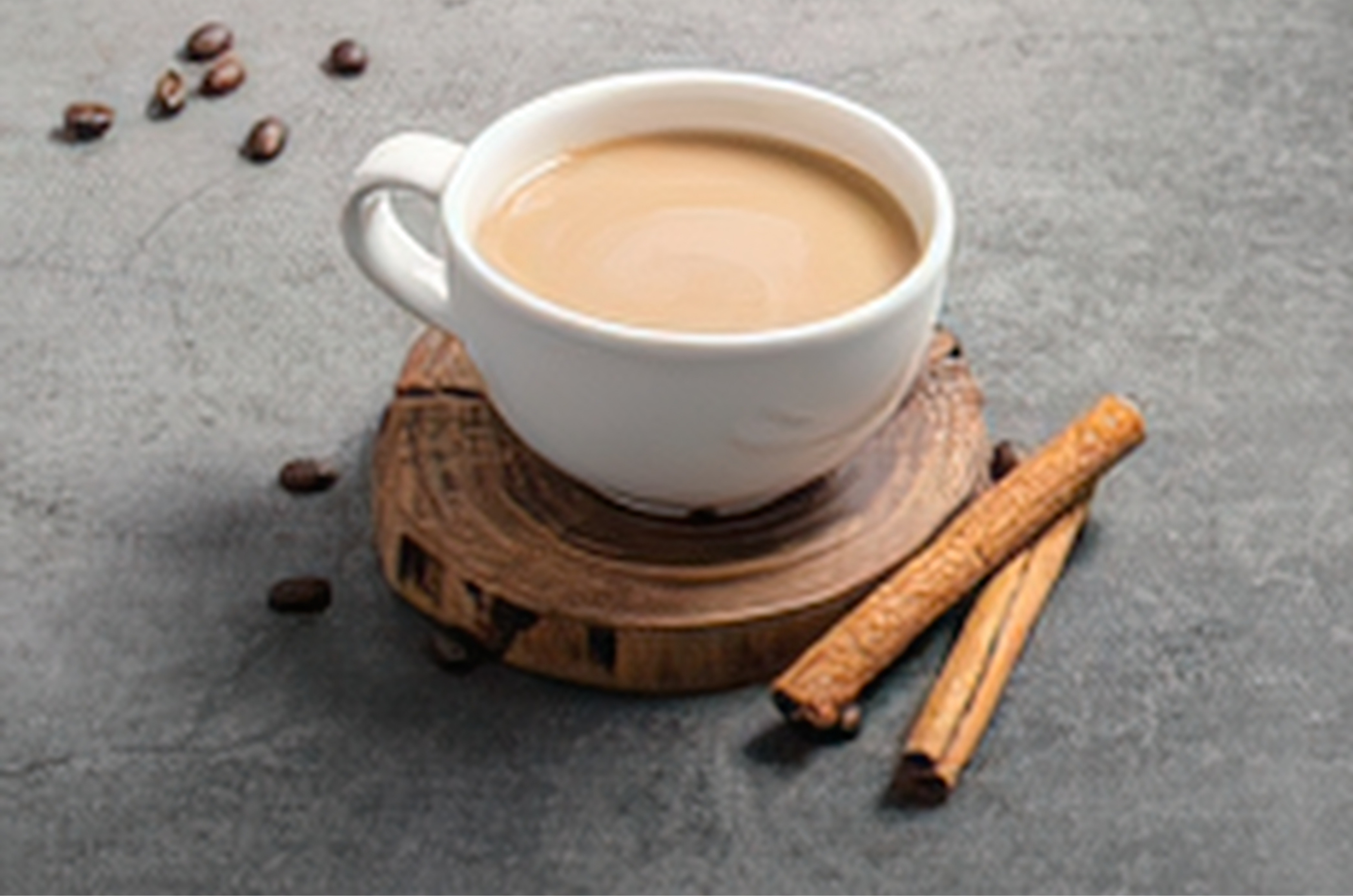 Café com canela pela manhã: para que serve e por que virou hábito