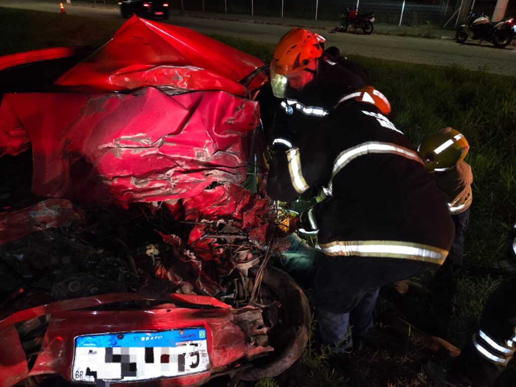 Colisão na BR-282 em Palhoça deixa um morto na madrugada