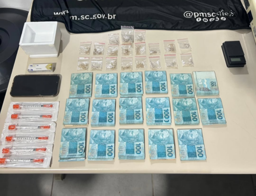 Polícia apreende 20 gramas de ecstasy e R$ 17 mil em notas