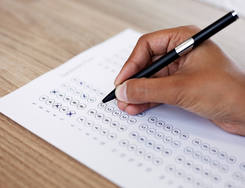 Governo de SC abre concurso com salários de até R$ 10,3 mil