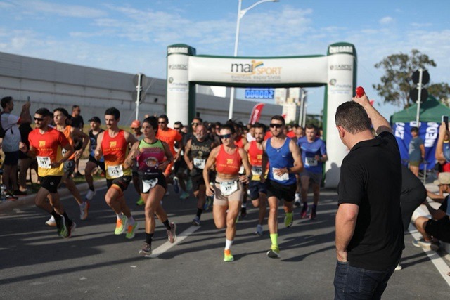 Corrida inaugura nova avenida em Palhoça e reúne 500 atletas