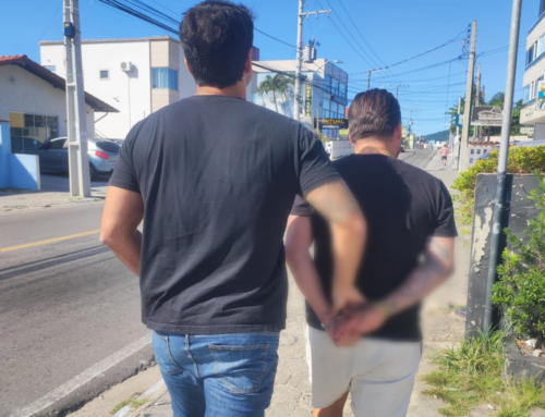 Estelionatário procurado é preso em revenda de carros em Florianópolis