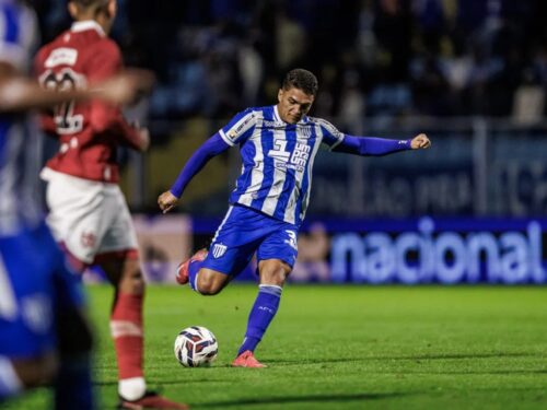 Avaí enfrenta o CRB em busca da segunda vitória na Série B