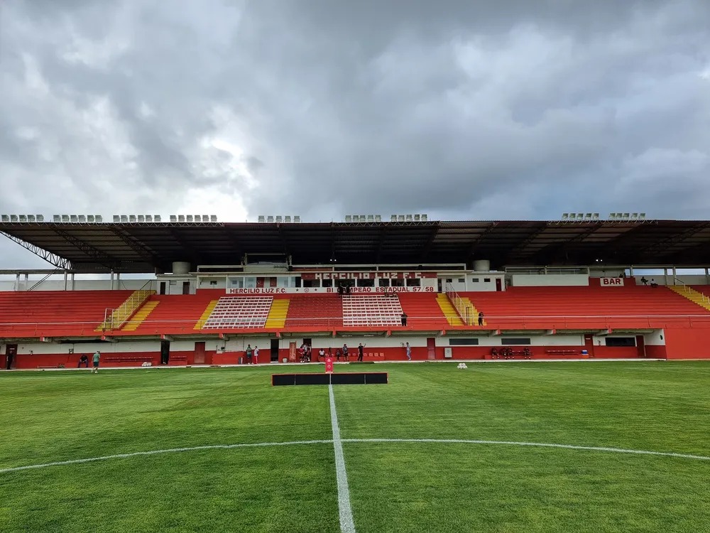Hercílio Luz estreia hoje e inicia corrida pelo acesso à elite