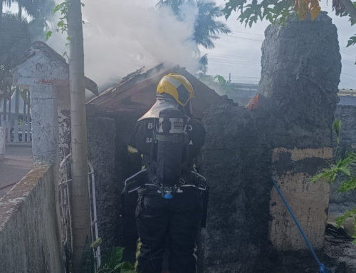 Incêndio em Palhoça assusta moradores e mobiliza bombeiros