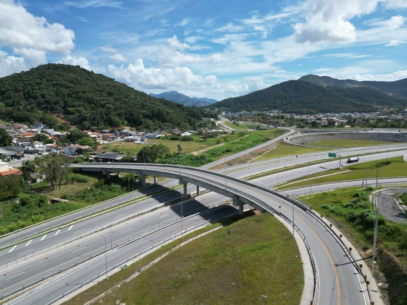Interdição em viaduto do Contorno Viário de Florianópolis começa em abril