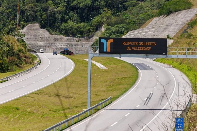 Interdições na BR-101 e Contorno vão impactar motoristas à noite em SC