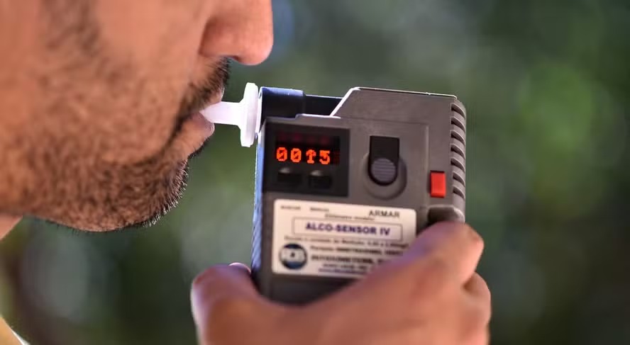 Lei mais dura contra motorista bêbado pode gerar multa de R$ 29 mil