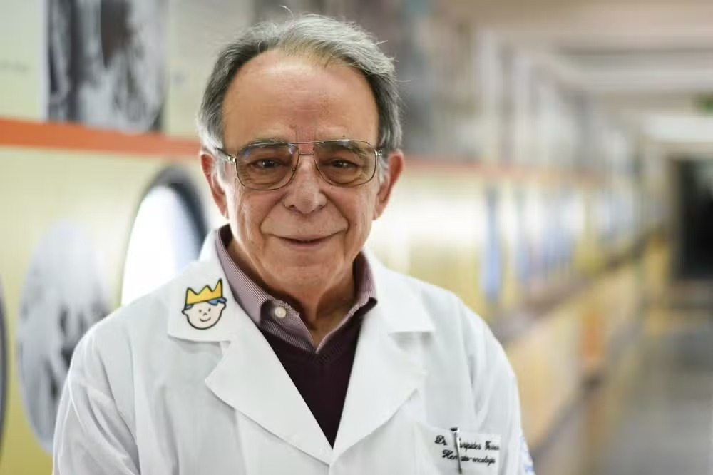 Morre médico pioneiro em transplante de medula na América Latina