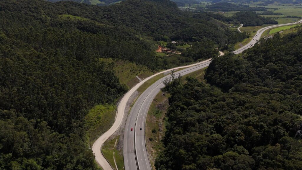 Obra de mais de R$ 2 milhões vai transformar estrada em Biguaçu
