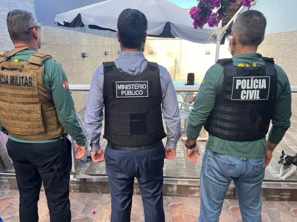 Presidente da Câmara e chefe de gabinete são presos por esquema de “rachadinha” em Penha