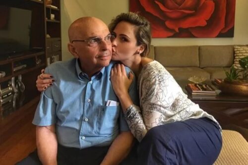 Pai de Ana Paula Renault é internado e tem estado atualizado