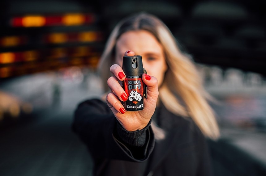SC sanciona lei que garante spray de pimenta a mulheres vítimas de violência
