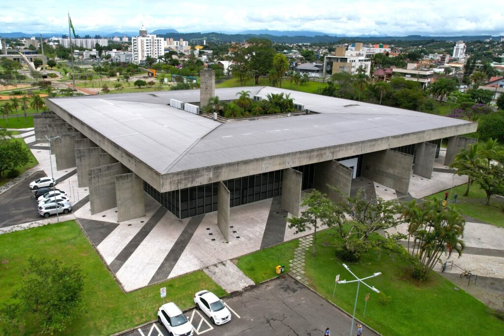 Veja o que abre e fecha em Criciúma no feriado de 1º de maio
