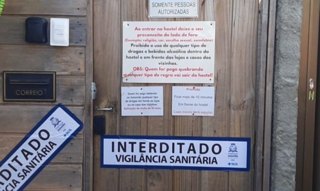 Albergue em condições precárias volta a ser interditado em Joinville