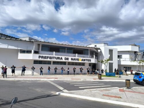 Retorno imediato de servidores municipais de serviços essenciais em greve de Navegantes é determinado pela Justiça