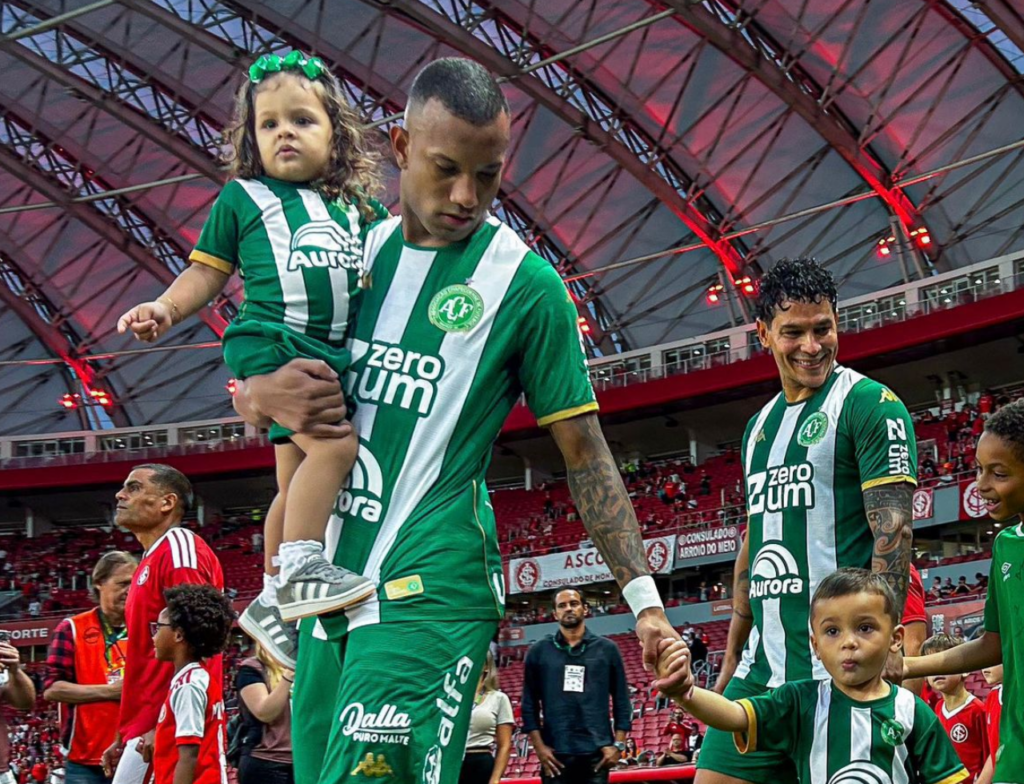 Ítalo se destaca e vira peça-chave na Chapecoense