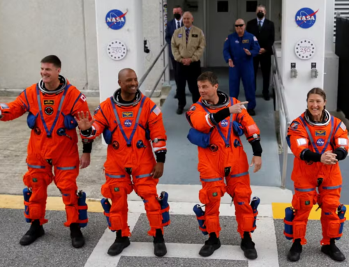 Artemis II inicia missão histórica rumo à Lua após 50 anos