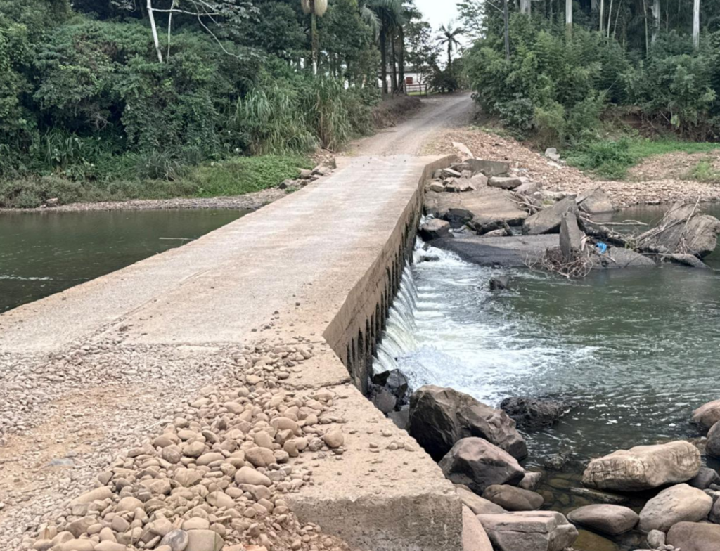Meleiro autoriza construção de nova ponte no interior