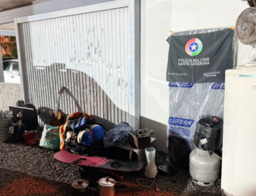 Mulher é presa por furtos e receptação em Araranguá